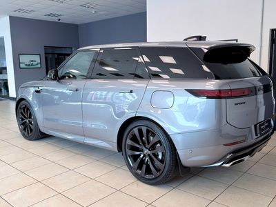 2025 Land Rover Range Rover Sport