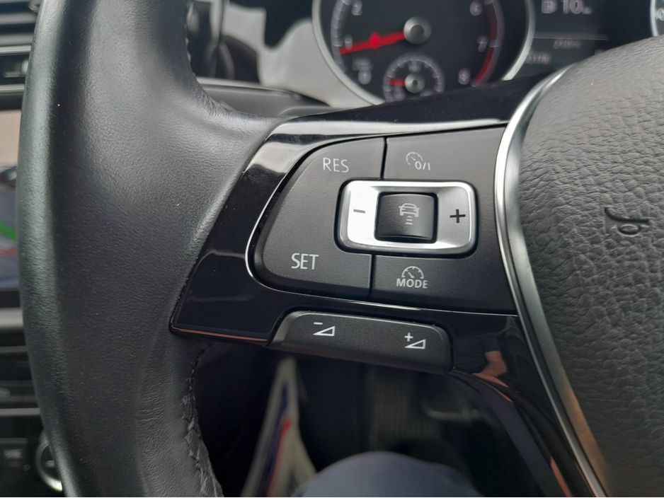 2016 Volkswagen Golf