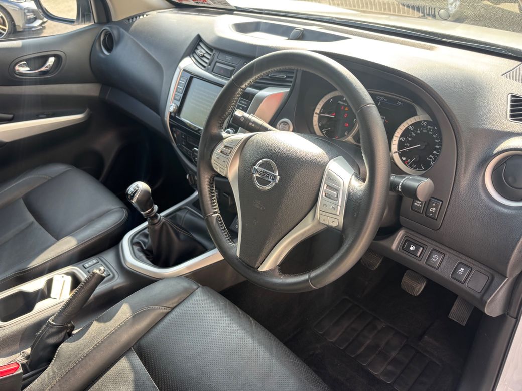 2020 Nissan Navara