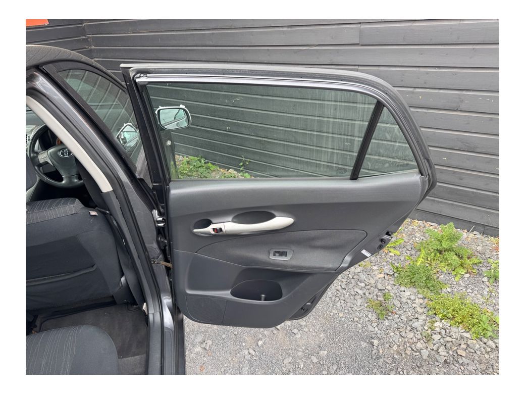 2007 Toyota Auris