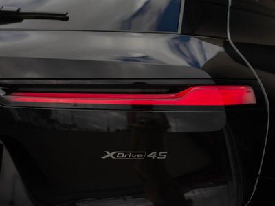 2025 BMW iX