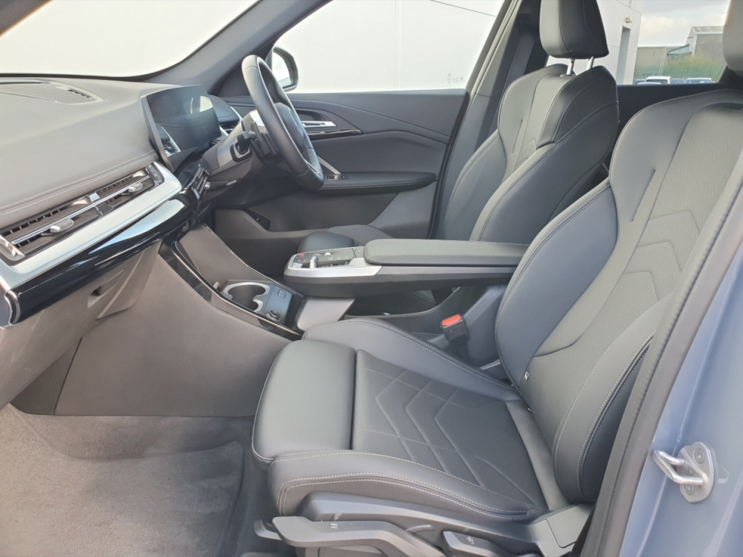 2025 BMW iX1