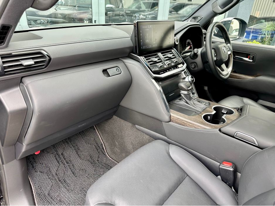 2024 Toyota Landcruiser