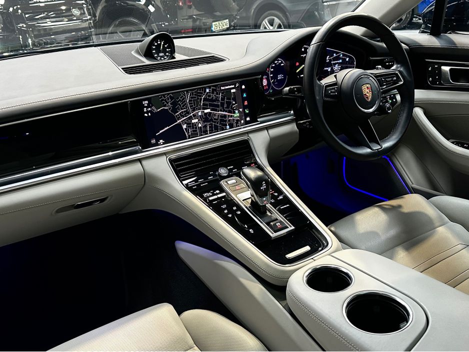 2023 Porsche Panamera