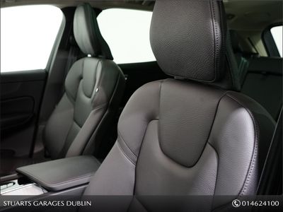 2025 Volvo XC60