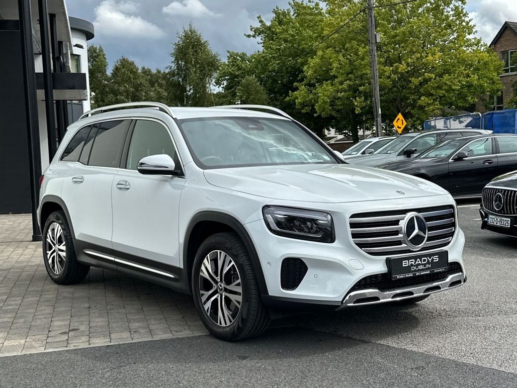 2025 Mercedes-Benz GLB Class