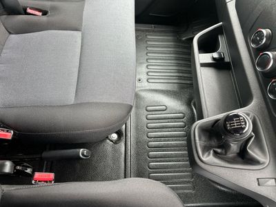 2024 Nissan Interstar