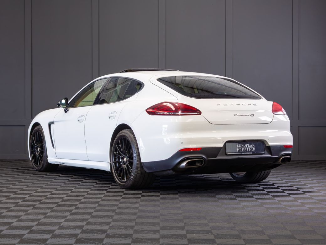 2014 Porsche Panamera