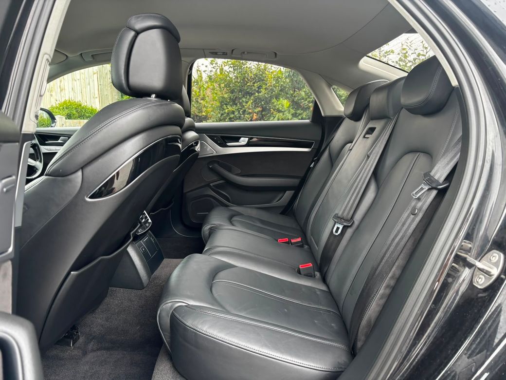 2016 Audi A8