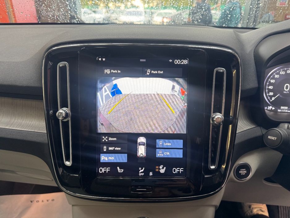 2021 Volvo XC40
