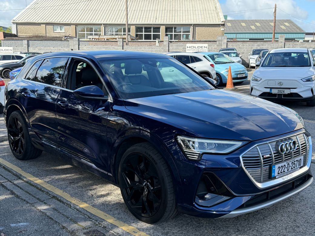 2022 Audi e-tron