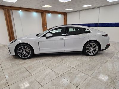 2025 Porsche Panamera
