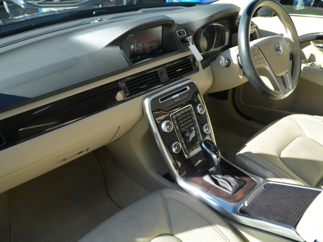 2017 Volvo V70
