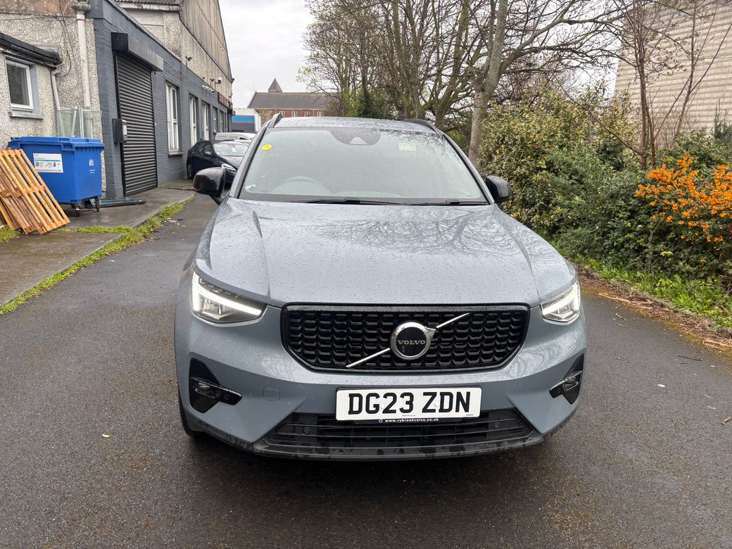 2023 Volvo XC40