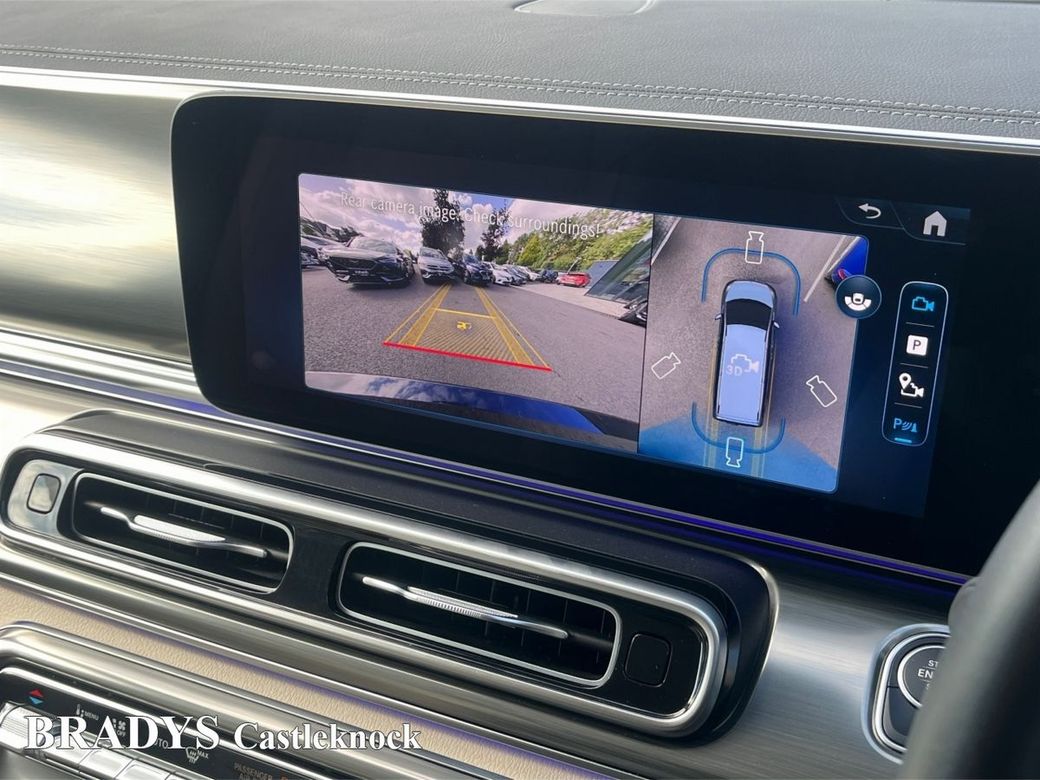 2025 Mercedes-Benz V Class