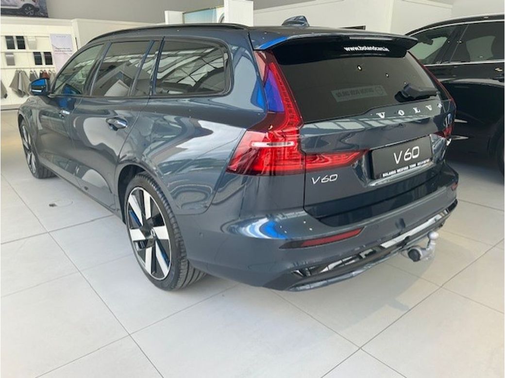 2025 Volvo V60