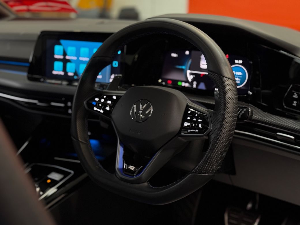 2024 Volkswagen Golf