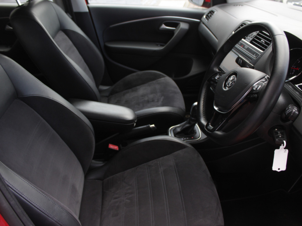 2017 Volkswagen Polo
