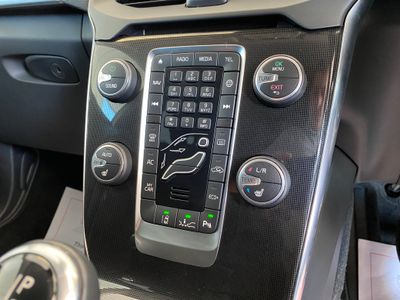 2017 Volvo V40