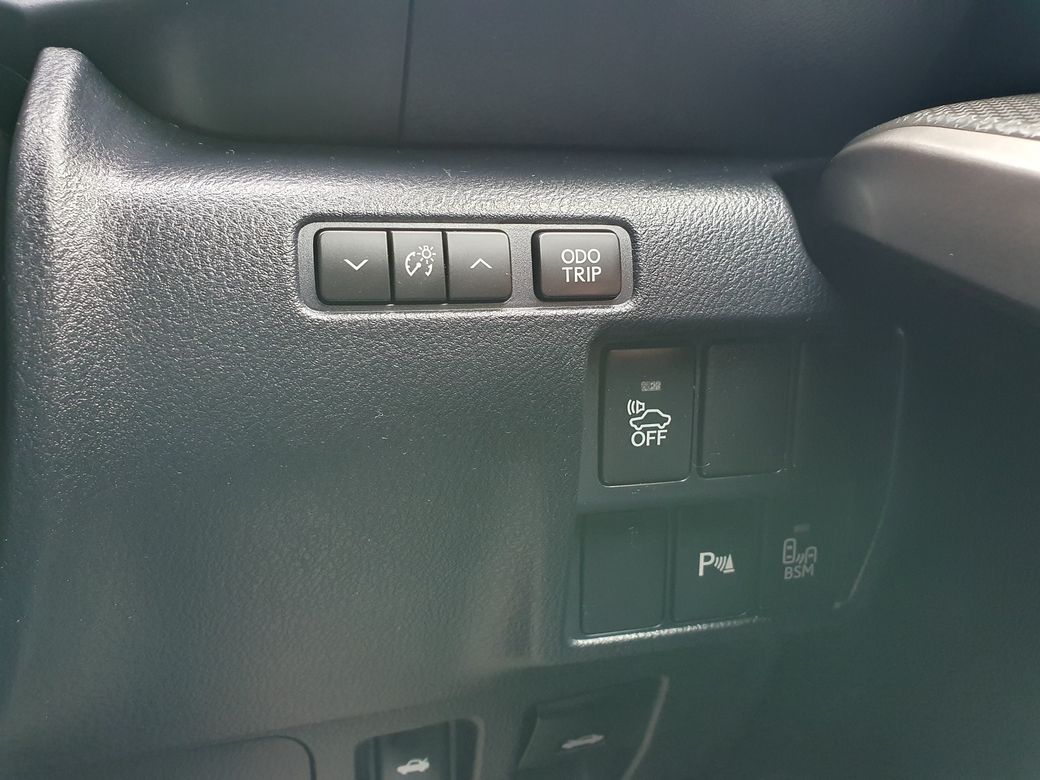 2016 Lexus IS 300h
