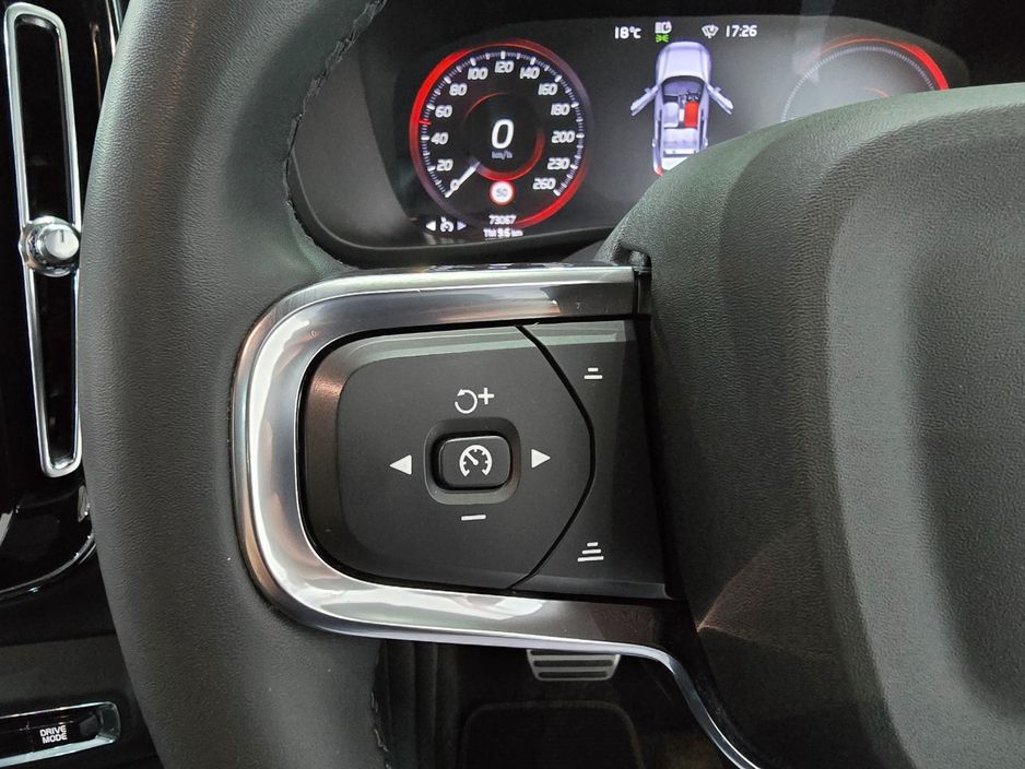 2022 Volvo XC40
