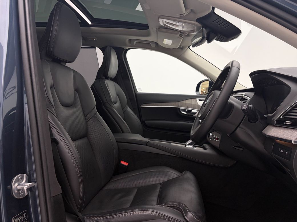 2023 Volvo XC90