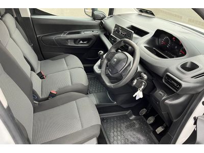 2020 Peugeot Partner