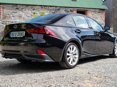 2016 Lexus IS
