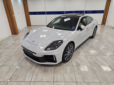 2025 Porsche Panamera
