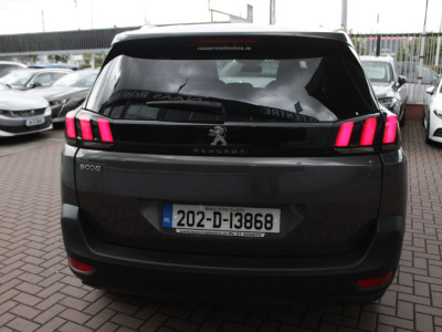 2020 Peugeot 5008