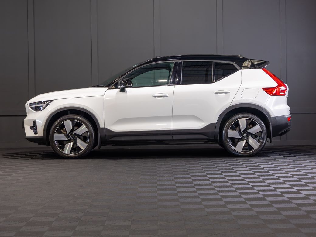 2022 Volvo XC40