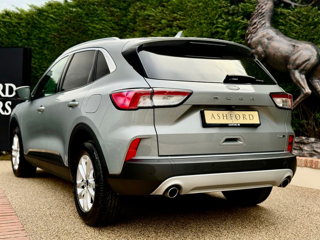 2022 Ford Kuga