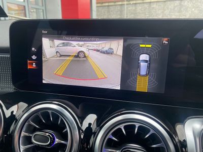 2022 Mercedes-Benz EQB