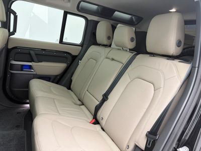 2024 Land Rover Defender 110