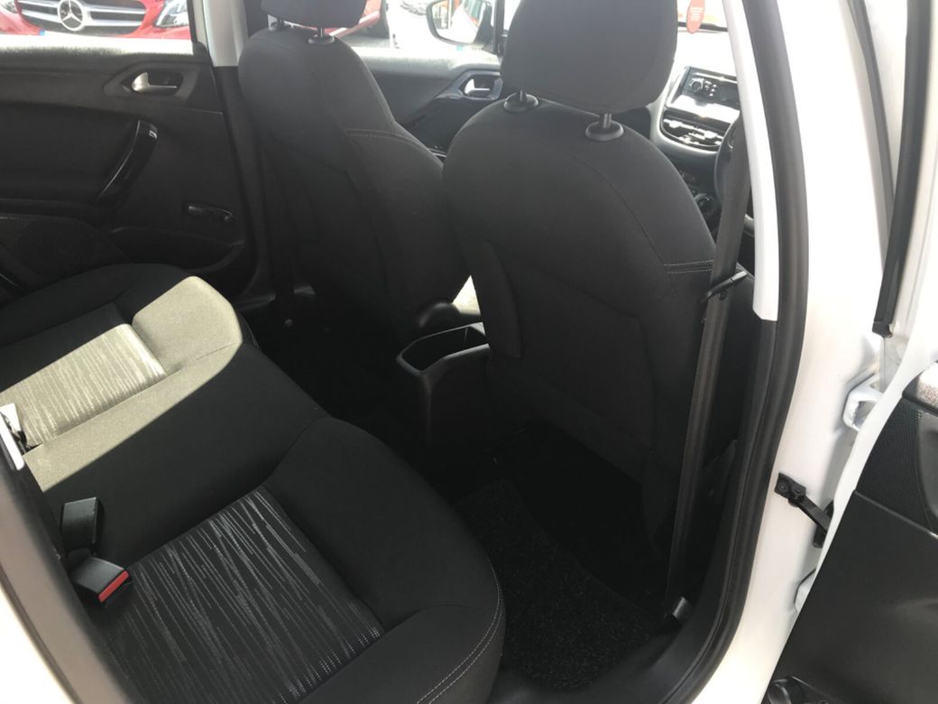 2016 Peugeot 208