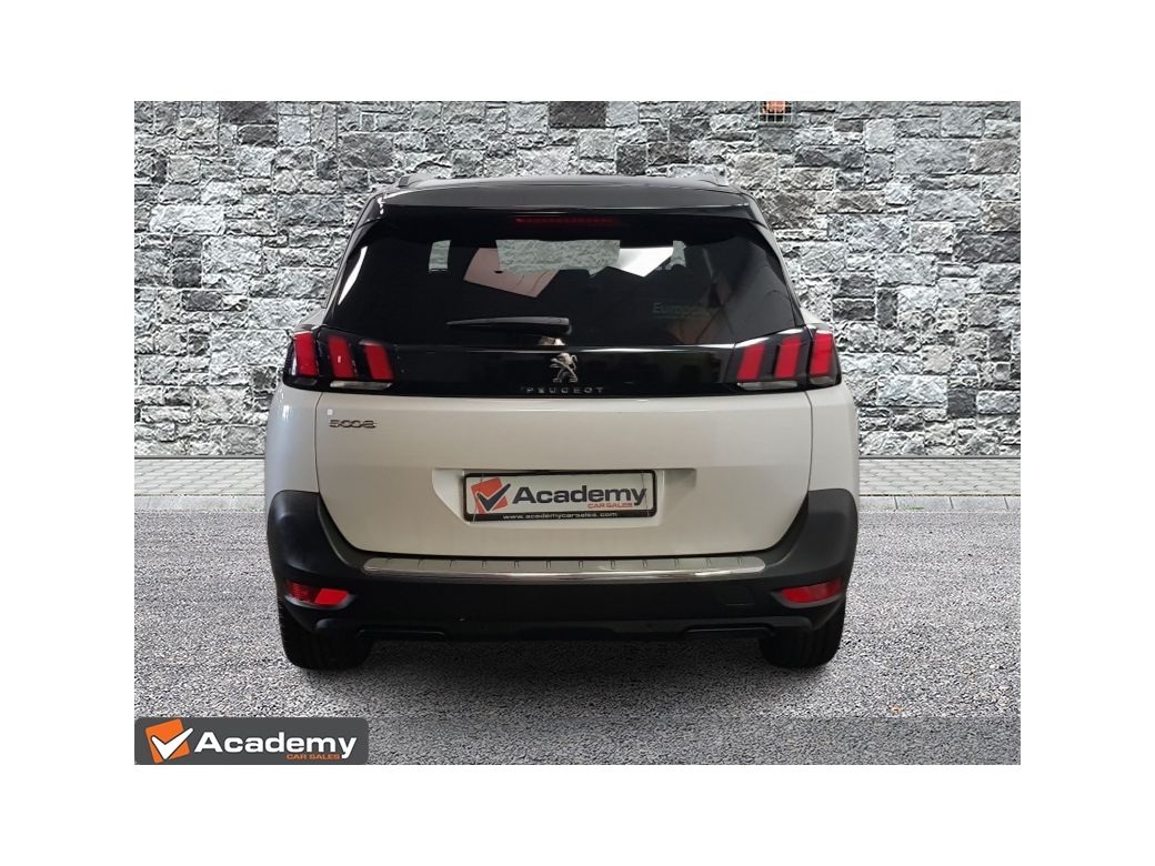 2024 Peugeot 5008