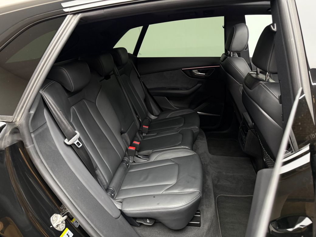 2025 Audi Q8