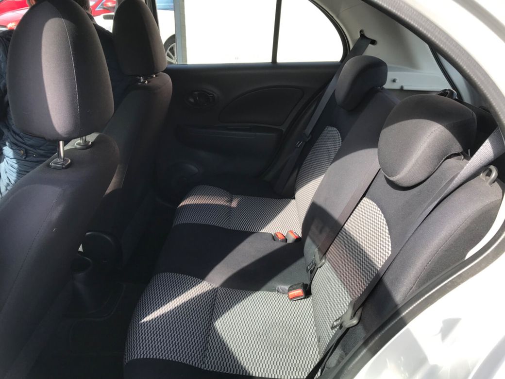 2017 Nissan March