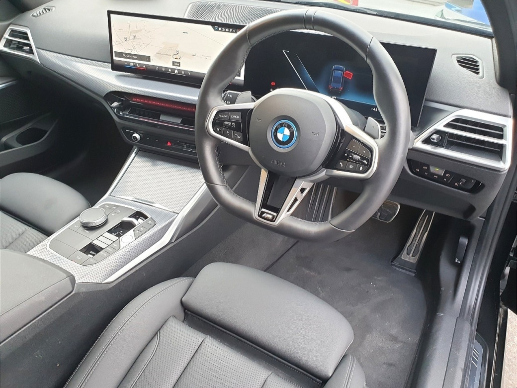 2025 BMW 330