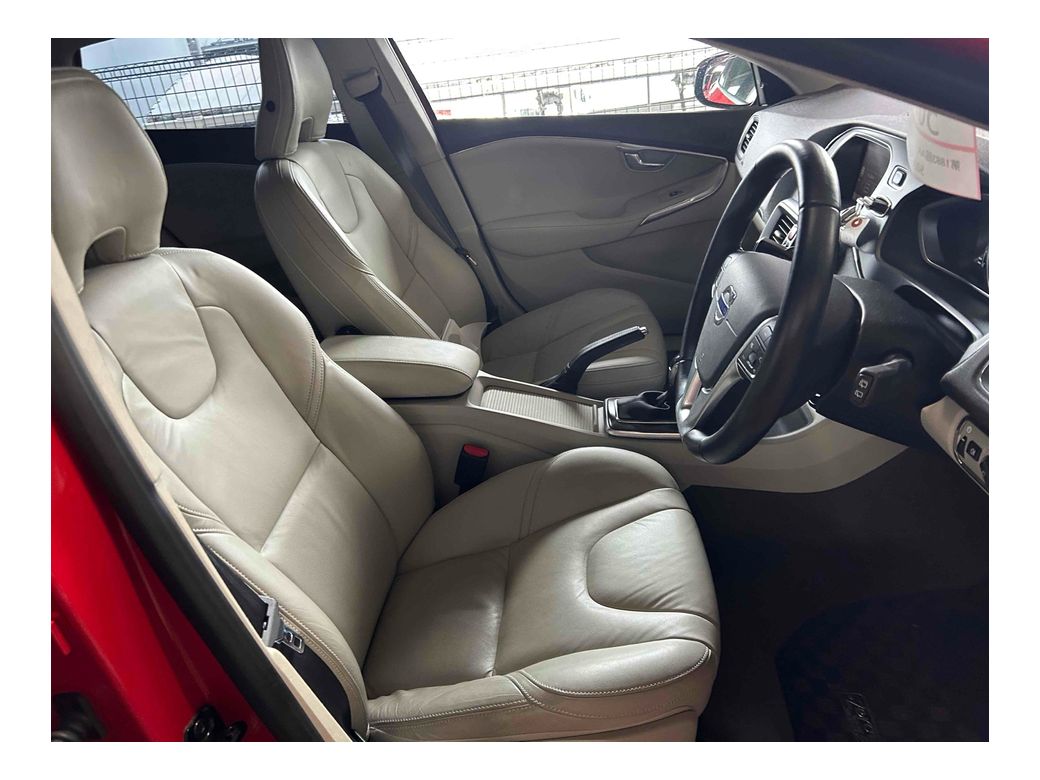 2013 Volvo V40