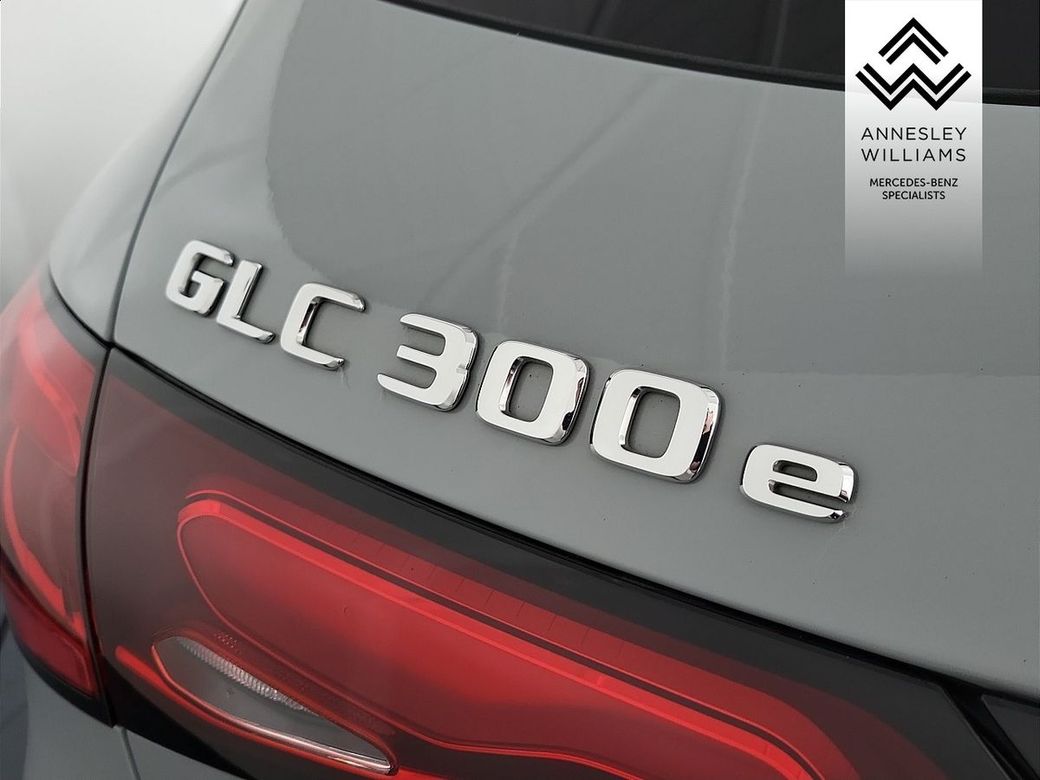 2025 Mercedes-Benz GLC Class