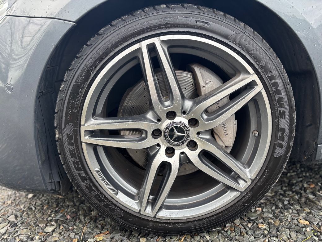 2019 Mercedes-Benz E 220