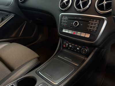 2017 Mercedes-Benz A 180