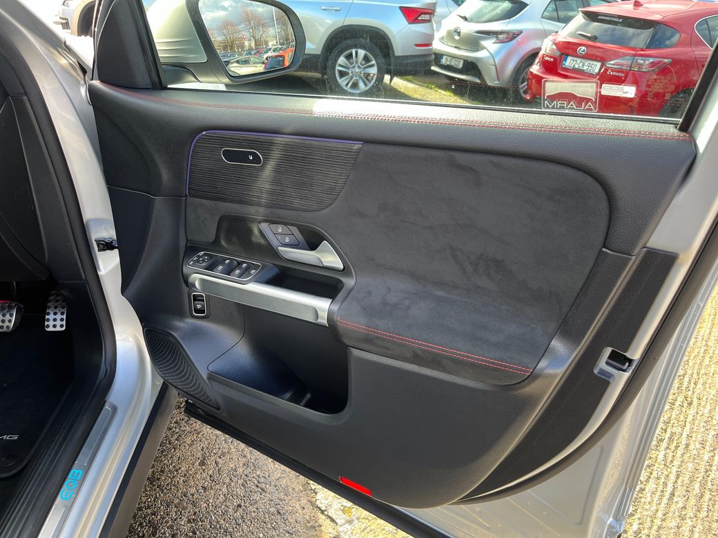 2023 Mercedes-Benz EQB