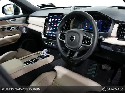 2025 Volvo XC90