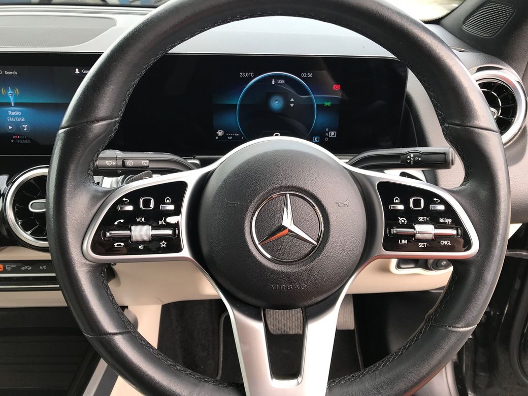 2022 Mercedes-Benz GLB Class