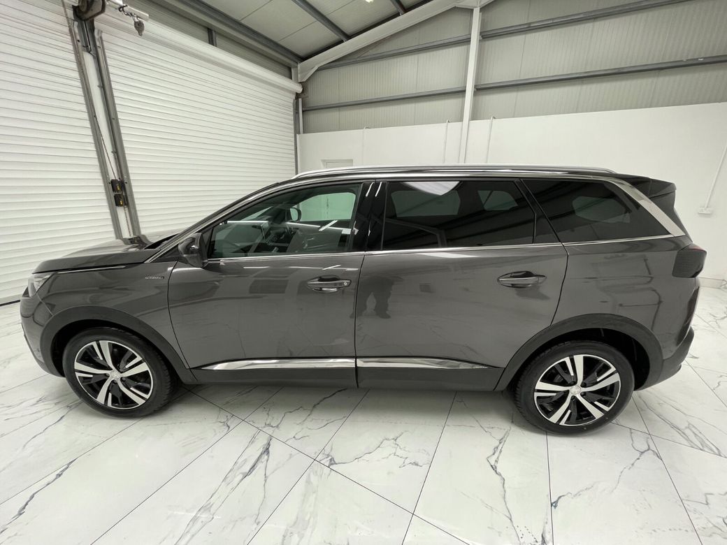 2020 Peugeot 5008