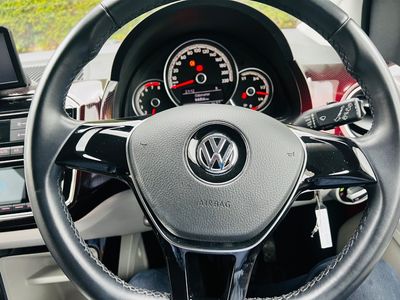 2019 Volkswagen up!