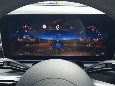 2025 Mercedes-Benz GLC Class