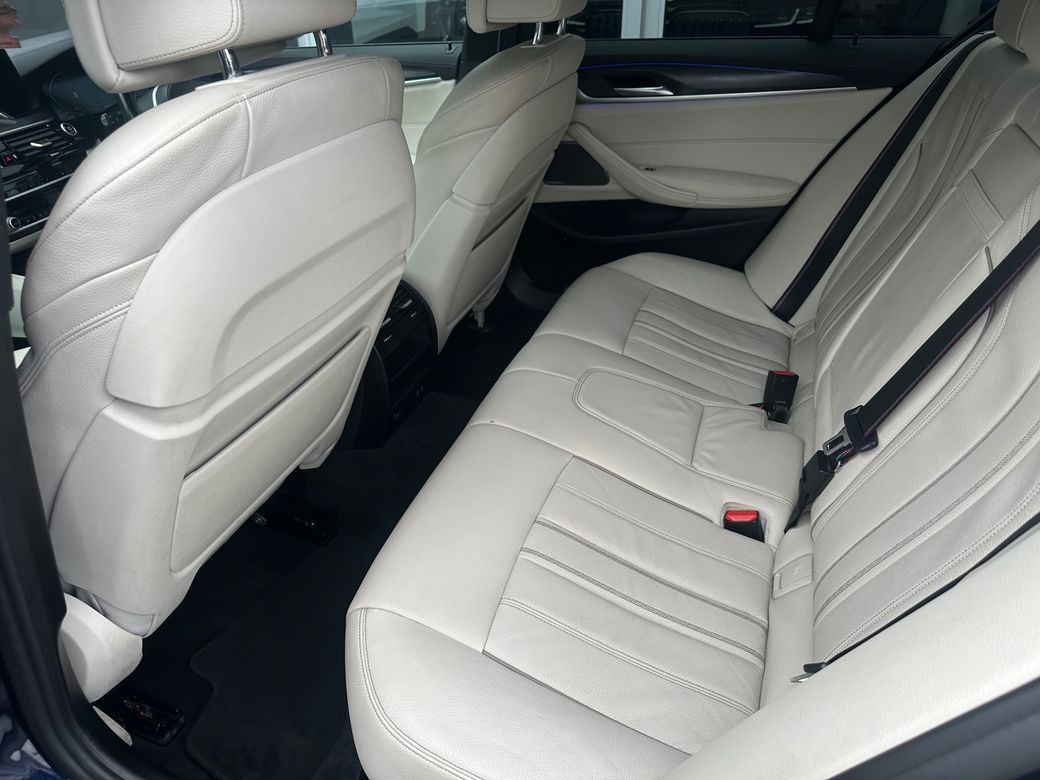 2022 BMW 5 Series